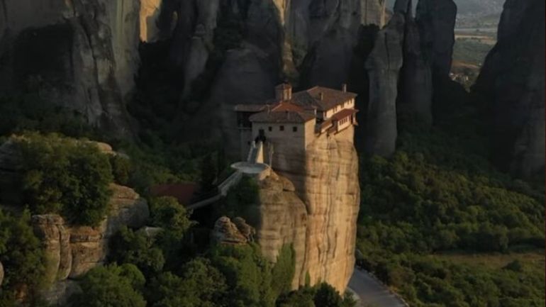 Προφήτης Ηλίας εν Ολύμπω: Το υψηλότερο ορθόδοξο εξωκκλήσι στον κόσμο