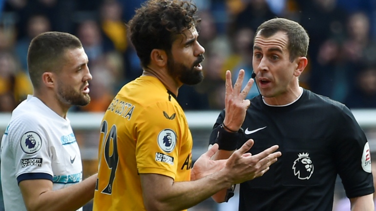 Αγγλία: Τρεις συλλήψεις στο «Μολινό» για ομοφοβικά συνθήματα