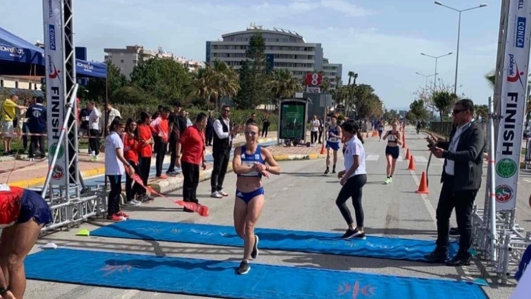 Πρωτιά της Ντρισμπιώτη στο βαλκανικό βάδην στην Αττάλεια