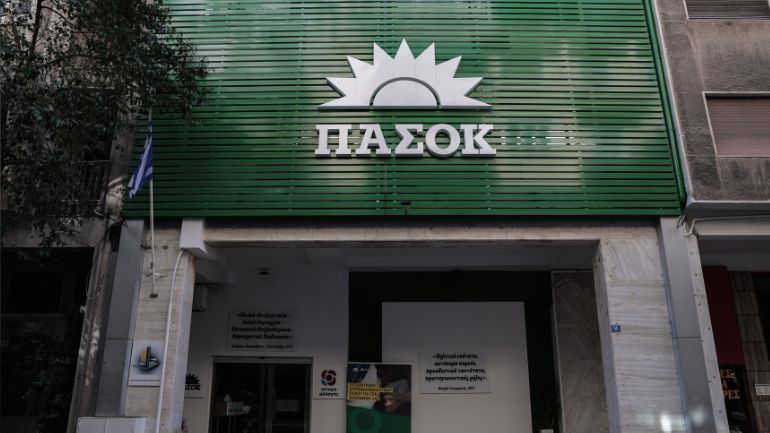 ΠΑΣΟΚ κατά Τσίπρα για Αντώναρο: «Είναι ο εκπρόσωπος της Κυβέρνησης που οδήγησε τη χώρα στη χρεοκοπία»