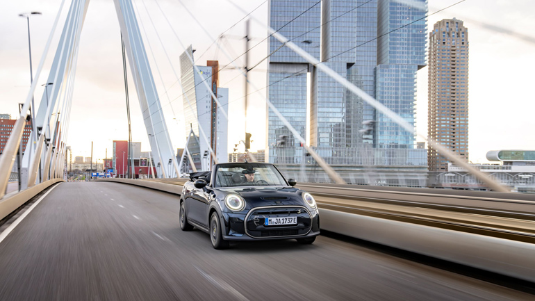 Το πρώτο αμιγώς ηλεκτρικό MINI Cabrio στην Έκθεση Αυτοκινήτου της Σαγκάης 2023
