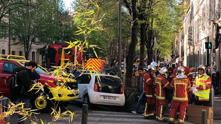 Πέντε οι νεκροί στα συντρίμμια των κτηρίων που κατέρρευσαν στη Μασσαλία