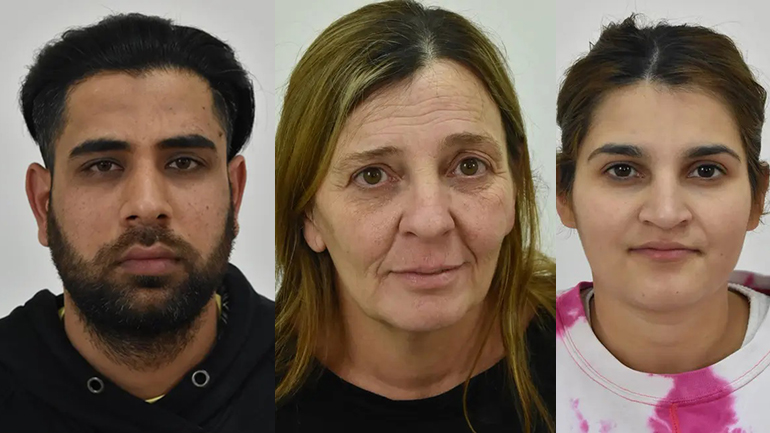 Στη δημοσιότητα τα στοιχεία των οχτώ μελών της σπείρας με αρχηγό… μαμά που διέπρατταν κλοπές σε Αττική και Εύβοια Στη δημοσιότητα τα στοιχεία των οχτώ μελών της σπείρας με αρχηγό… μαμά που διέπρατταν κλοπές σε Αττική και Εύβοια