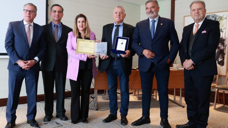 «Διπλωματία και Ιατρικός Τουρισμός»: Εκδήλωση με βράβευση του Δρ. Κων/νου Πάντου