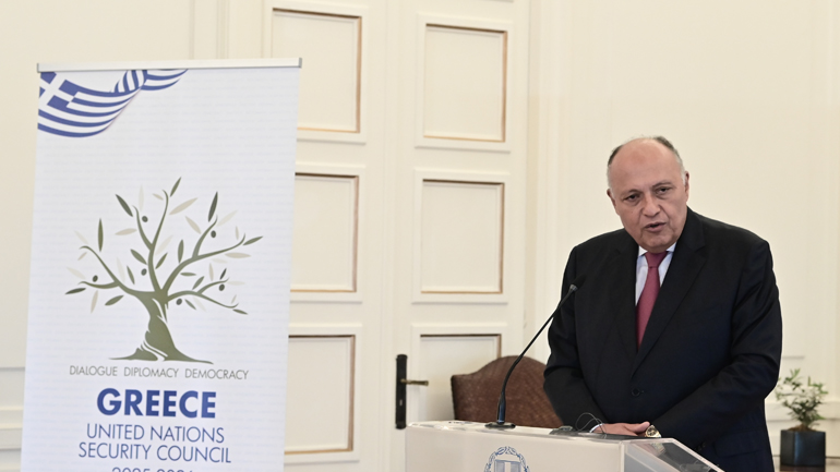 Σ. Σούκρι: Στρατηγικές οι σχέσεις Ελλάδας – Αιγύπτου, πλήρης δέσμευση στο Διεθνές Δίκαιο και το Δίκαιο της Θάλασσας