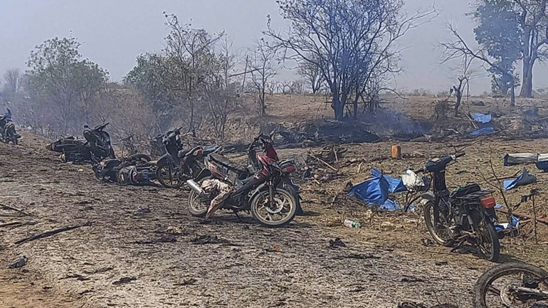 Μιανμάρ: Η στρατιωτική χούντα επιβεβαίωσε ότι εξαπέλυσε πολύνεκρη αεροπορική επιδρομή σε χωριό