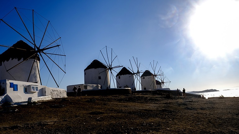 Σύλληψη επτά ατόμων για πολεοδομικές παραβάσεις στη Μύκονο