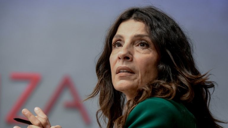 Τσαπανίδου: «Η κυβέρνηση παίζει με τους θεσμούς, ενισχύοντας στο τέλος της ημέρας την Ακροδεξιά»