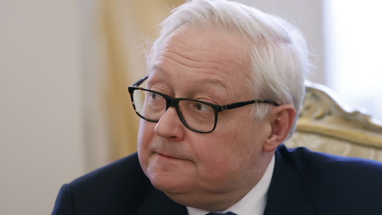 Μόσχα για διαρροή διαβαθμισμένων εγγράφων των ΗΠΑ: «Πιθανόν να είναι μια σκόπιμη τοξική ενέργεια»