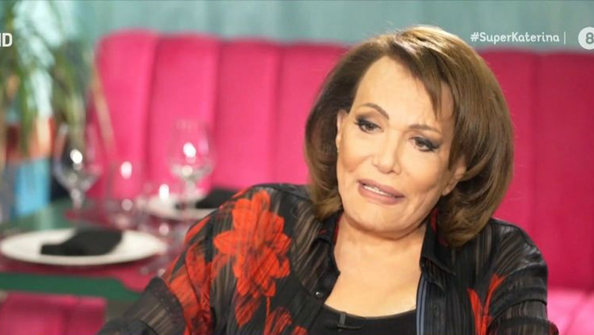 Συγκλονίζει η Μαίρη Χρονοπούλου: «Υπήρχαν σύντροφοι στη ζωή μου που έφτασαν και στη χειροδικία»