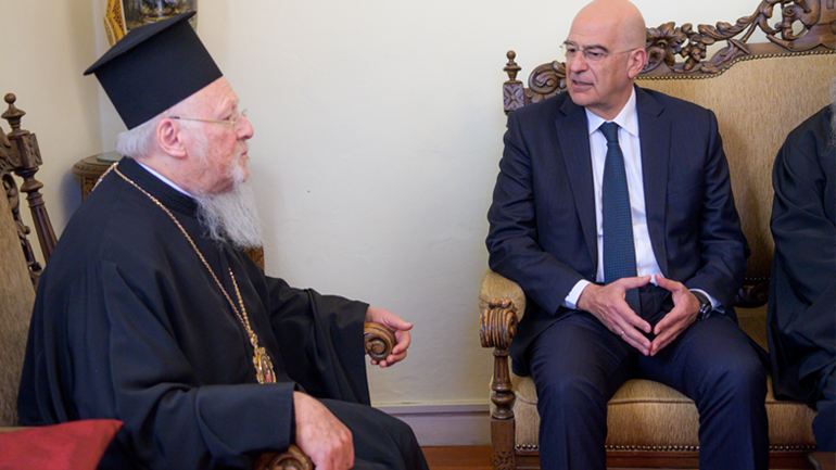 Δένδιας: Οφείλουμε να κάνουμε ό,τι μπορούμε για να στηρίξουμε την παρουσία των Ελλήνων στην Ίμβρο