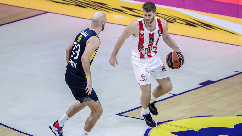 Ο Ολυμπιακός με τη Φενέρμπαχτσε στα πλέι οφ της EuroLeague – Τα υπόλοιπα ζευγάρια
