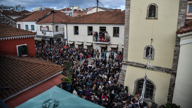 Πρέβεζα: Έσπασαν στάμνες στο «Σαϊτάν παζάρ»