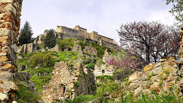 Μυστράς – Η Μεσαιωνική Βυζαντινή Πολιτεία & Το Κάστρο