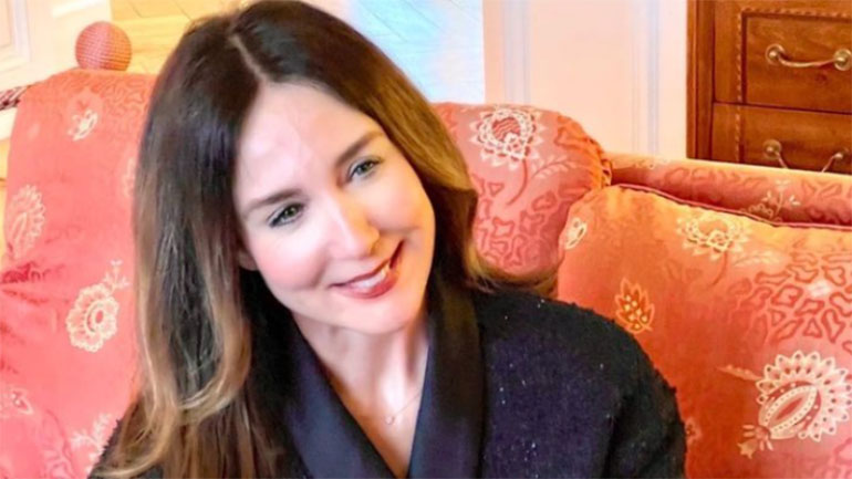 Η Ελζά Ζίλμπερσταϊν θα πρωταγωνιστήσει ως Σιμόν ντε Μποβουάρ σε νέα ταινία