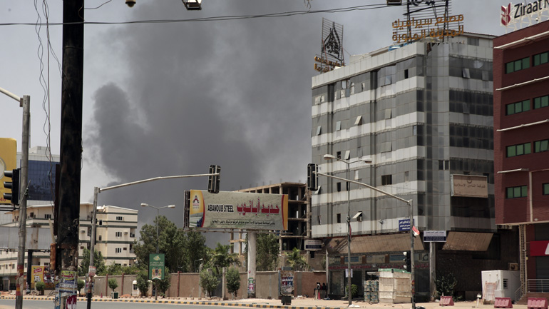 Σουδάν: Τουλάχιστον 56 νεκροί στις μάχες ανάμεσα στον στρατό και τους παραστρατιωτικούς
