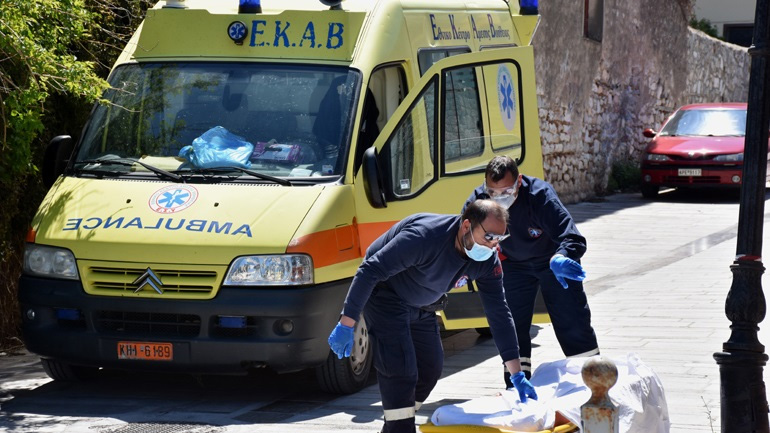 Λαμία: Πέθανε 76χρονος μπροστά στους συγγενείς του ενώ έψηναν τον οβελία