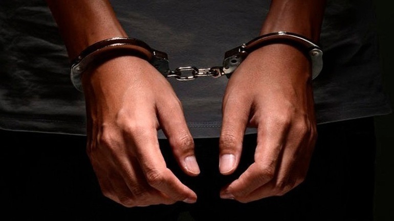 Συλλήψεις 69 ατόμων για διακίνηση και χρήση παράνομων κροτίδων και βεγγαλικών ως τις 17 Απριλίου