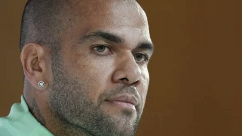 Ο Ντάνι Άλβες ισχυρίζεται ότι υπήρξε συναινετικό σεξ με τη γυναίκα που τον κατηγορεί για σεξουαλική επίθεση