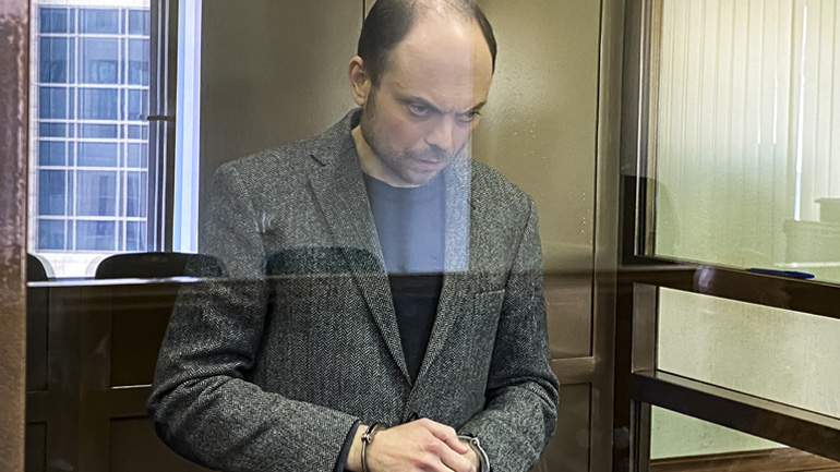 Ρωσία: Σφοδρός επικριτής του Κρεμλίνου καταδικάστηκε σε κάθειρξη 25 ετών