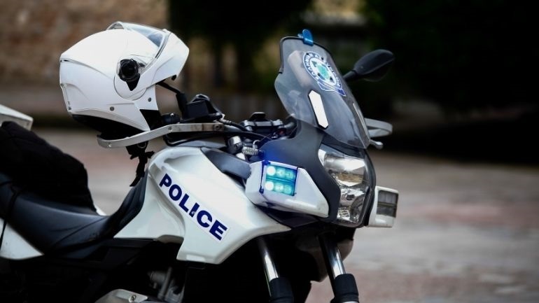 Στην εντατική 18χρονος από επίθεση με μαχαίρι στην Ακρόπολη