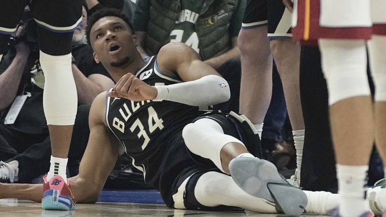 NBA: «Καθαρή» και η μαγνητική του Giannis