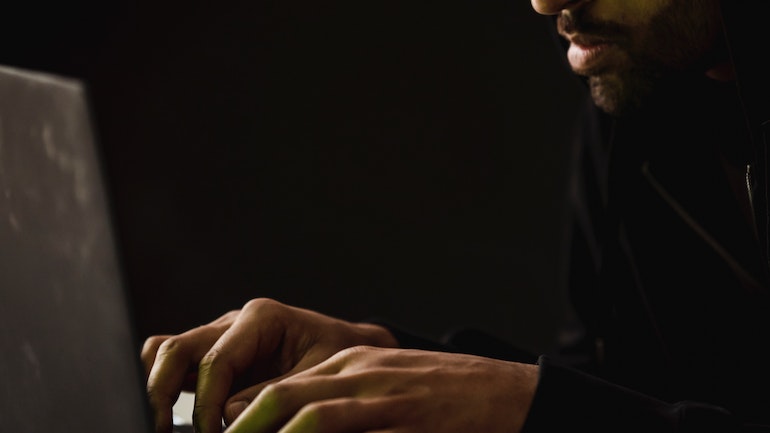 Καταγγελίες για revenge porn από δύο γυναίκες στο Αγρίνιο – Σύλληψη ενός 25χρονου