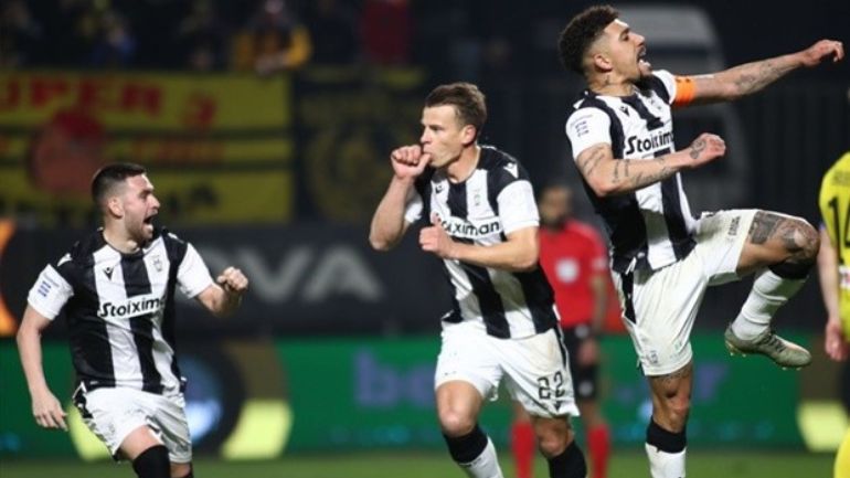 Το πρωτάθλημα έχει πάρει φωτιά χάρη στον ΠΑΟΚ