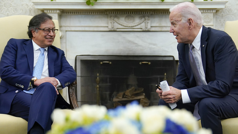 Συνάντηση Μπάιντεν με τον πρόεδρο της Κολομβίας στον Λευκό Οίκο