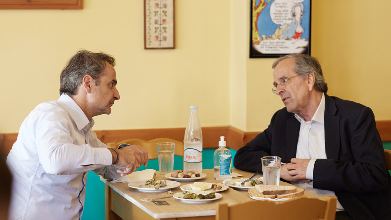 Στην Καλαμάτα ο Κυριάκος Μητσοτάκης – Γευμάτισε με τον Αντώνη Σαμαρά