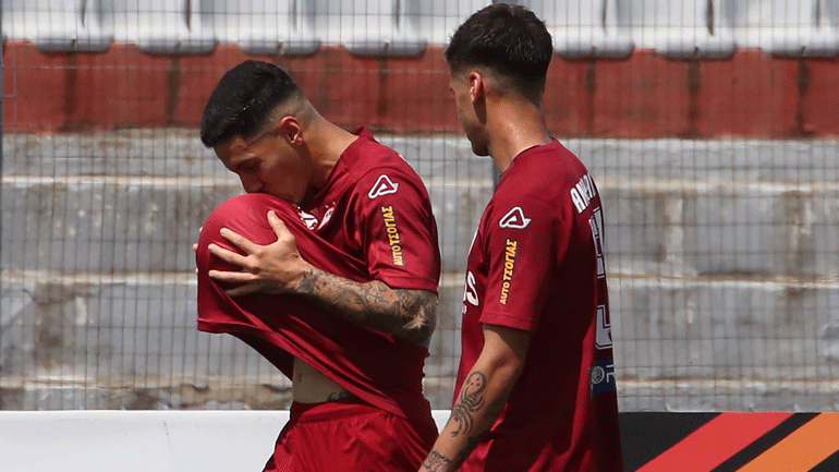 Super League 2: Όσο νικά… ελπίζει η ΑΕΛ, 2-0 τον Αλμωπό