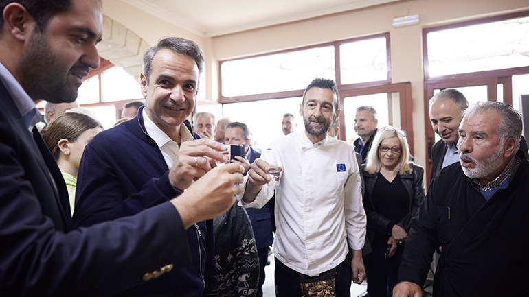 Μητσοτάκης: Ο Τσίπρας στρώνει από τώρα το χαλί για την ήττα του