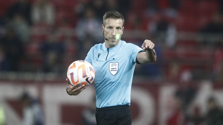 «Με χτύπησαν στα γεννητικά όργανα» αναφέρει ο διαιτητής του Ολυμπιακός – ΑΕΚ στο Φύλλο Αγώνα