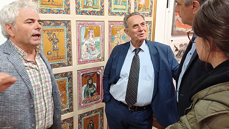 Ο ζωγράφος Γιώργος Κόλα επέστρεψε με μια αναδρομική έκθεση στην Κοζάνη