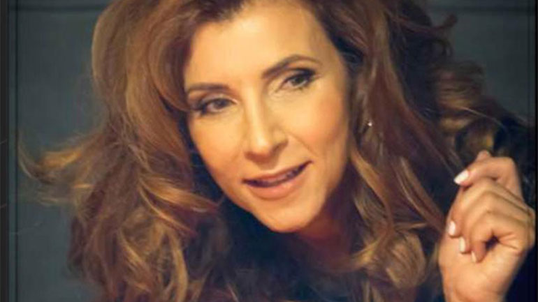 «Αντίο μαμά» με τη Μαρία Παπαλάμπρου, σε σκηνοθεσία Λεωνίδα Λοϊζίδη