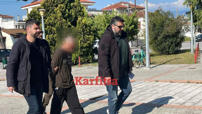 «Ήταν επιθυμία της μητέρας μου να τη σκοτώσω», λέει ο 34χρονος μητροκτόνος