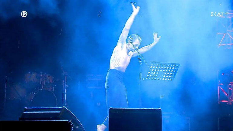 Survivor All Star: Ο Στέλιος Χανταμπάκης φόρεσε φούστα και τραγούδησε Σάκη Ρουβά στο πάρτι της ένωσης