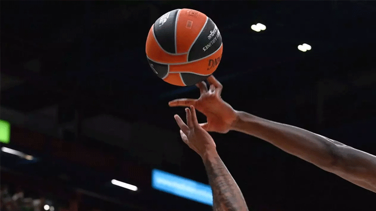 Τζάμπολ στα play off της Euroleague