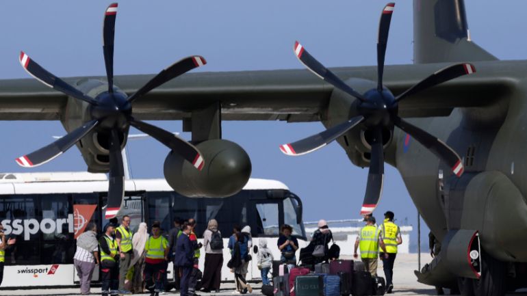 Το Λονδίνο απομάκρυνε 301 ανθρώπους από το Σουδάν – Συνεχίζονται οι απεγκλωβισμοί