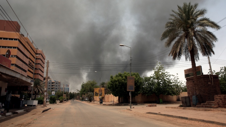 Σουδάν: Πρώην αξιωματούχος του καθεστώτος του Όμαρ ελ Μπασίρ ανακοίνωσε πως βγήκε μαζί με άλλους από τη φυλακή