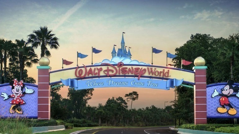 Η Disney προσέφυγε δικαστικά κατά του κυβερνήτη της Φλόριντα ΝτεΣάντις