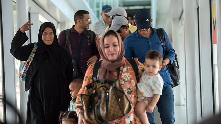 Πάνω από 14.000 Σουδανοί έχουν εισέλθει στην Αίγυπτο από την έναρξη του πολέμου στη χώρα τους Πάνω από 14.000 Σουδανοί έχουν εισέλθει στην Αίγυπτο από την έναρξη του πολέμου στη χώρα τους