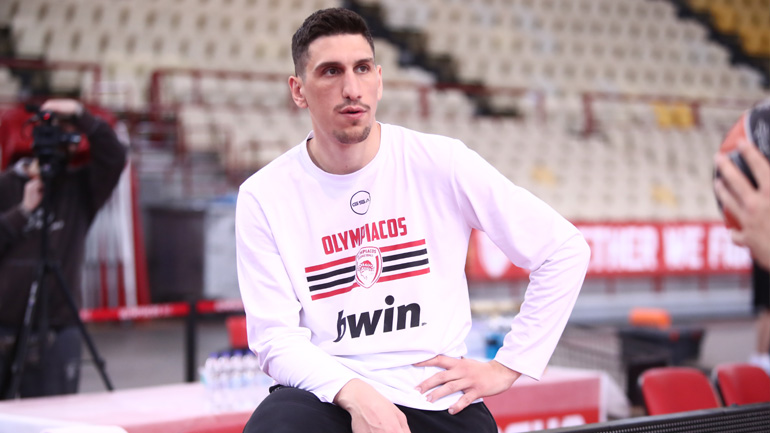 Λαρεντζάκης: «Με συγκέντρωση, ενέργεια και αποφασιστικότητα»