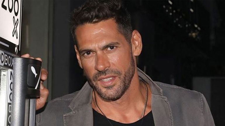 Ο Γιάννης Σπαλιάρας έκανε το επόμενο βήμα με την αρκετά νεότερη σύντροφό του