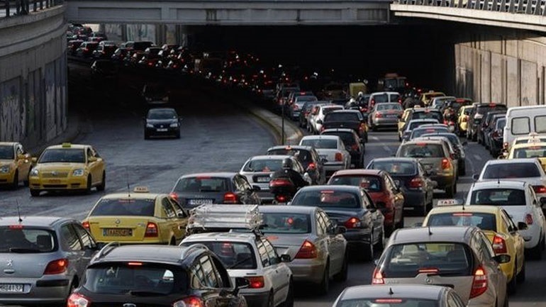 Τροχαίο στην Αττική Οδό, στο ύψος της Μεταμόρφωσης – Ένας ελαφρά τραυματίας