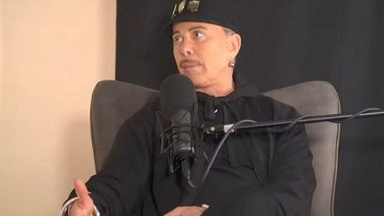 Λάκης Γαβαλάς: «Με αρσενικούς έχω πάει, με άνδρες δεν έχω πάει»