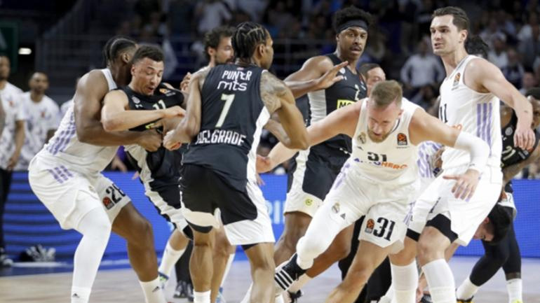 Ευρωλίγκα: Πέντε αγωνιστικές στον Γιαμπουσέλι, δύο στον Πάντερ και από μία σε Ντεκ και Λεσόρ! Ευρωλίγκα: Πέντε αγωνιστικές στον Γιαμπουσέλι, δύο στον Πάντερ και από μία σε Ντεκ και Λεσόρ!