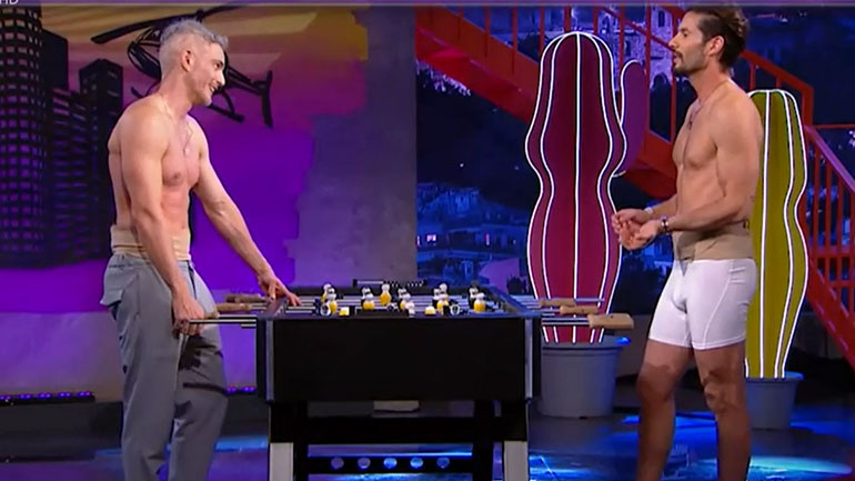 Γιώργος Καράβας – Θεοχάρης Ιωαννίδης: Έπαιξαν ποδοσφαιράκι κι έμειναν στο πλατό μόνο με τα εσώρουχα