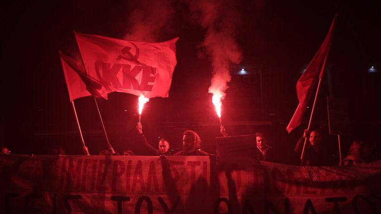 ΚΚΕ για την Εργατική Πρωτομαγιά 2023: Φωτίζει τον δρόμο της ταξικής πάλης και της ανατροπής του σάπιου καπιταλιστικού συστήματος