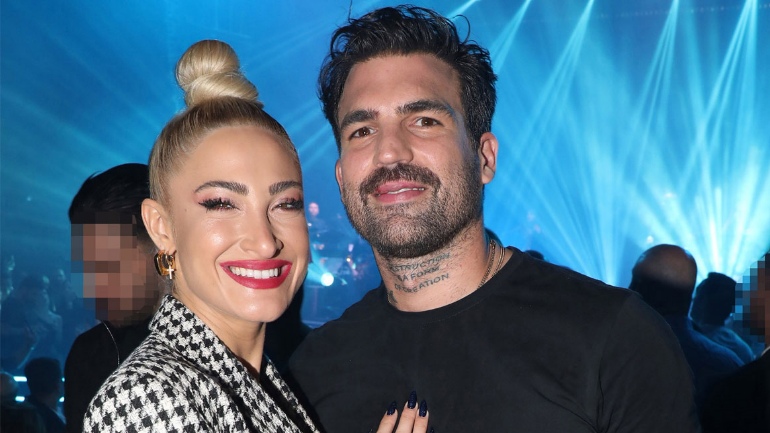 Η Ιωάννα Τούνη και ο Δημήτρης Αλεξάνδρου μετακομίζουν σε νέο σπίτι με τον γιο τους